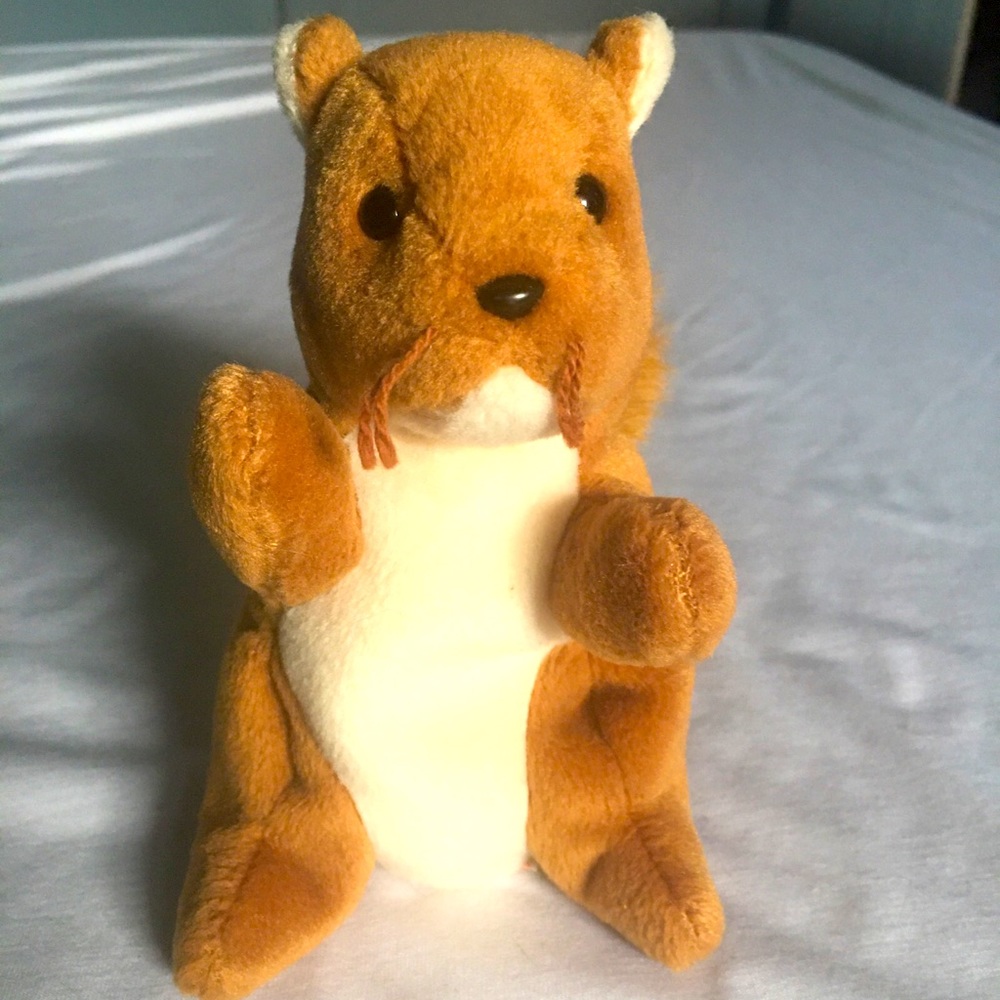 Retired 1st Edition TY Beanie Baby NUTS the Squirrel RARE PVC Pellets 1996